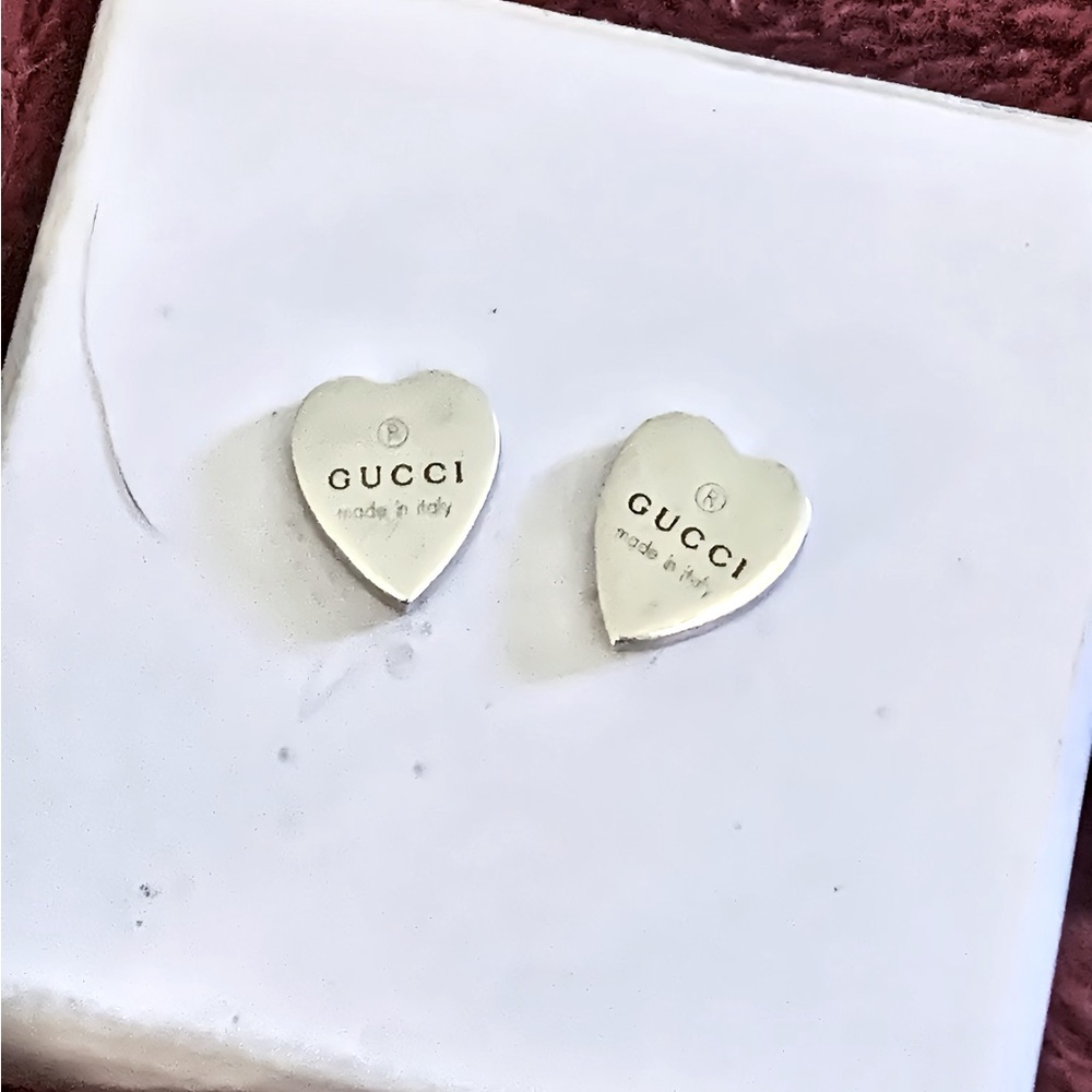 Gucci Trademark Heart-Shaped Earrings